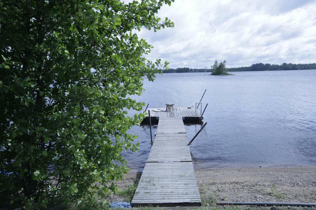 Holiday Lakefront House Vila Bjorkoby Exterior foto
