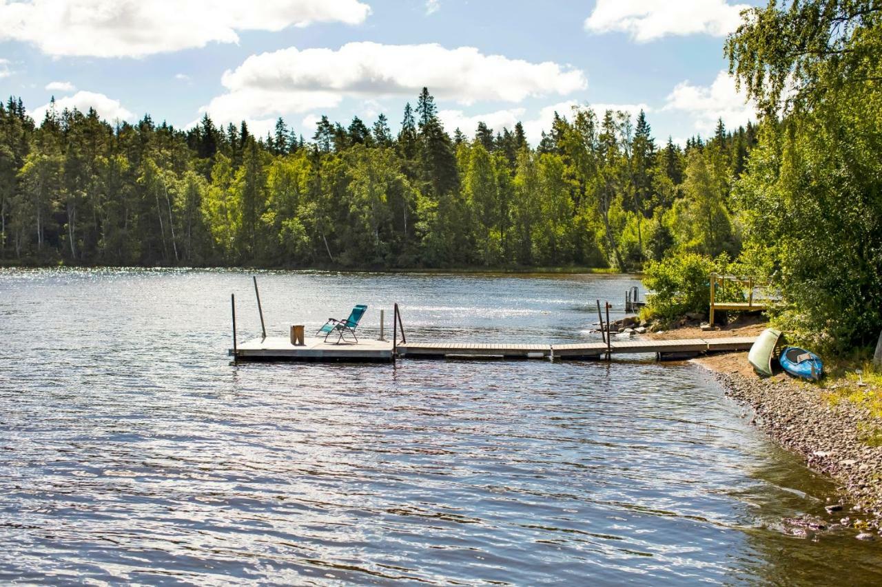 Holiday Lakefront House Vila Bjorkoby Exterior foto